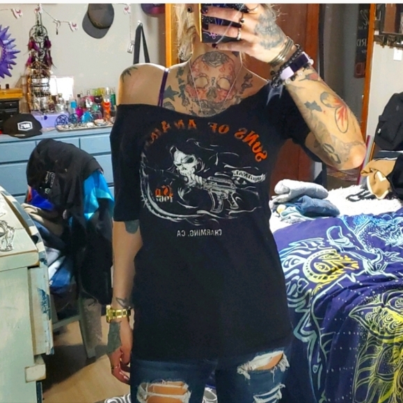 S.O.A off the shoulder - Picture 3 of 4